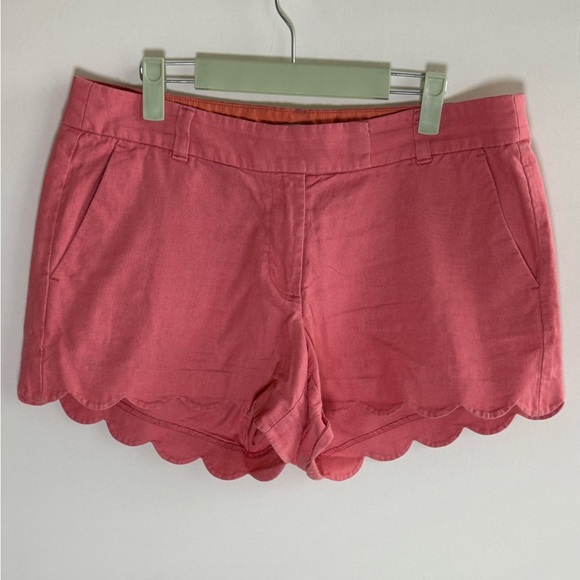 J. Crew Pants - J. Crew linen blend scalloped hem shorts • women’s size 10